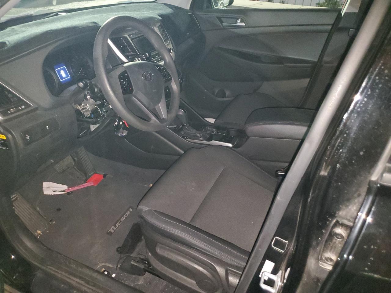 km8j23a40hu336197 KM8J23A40HU336197 2017 Hyundai Tucson Se