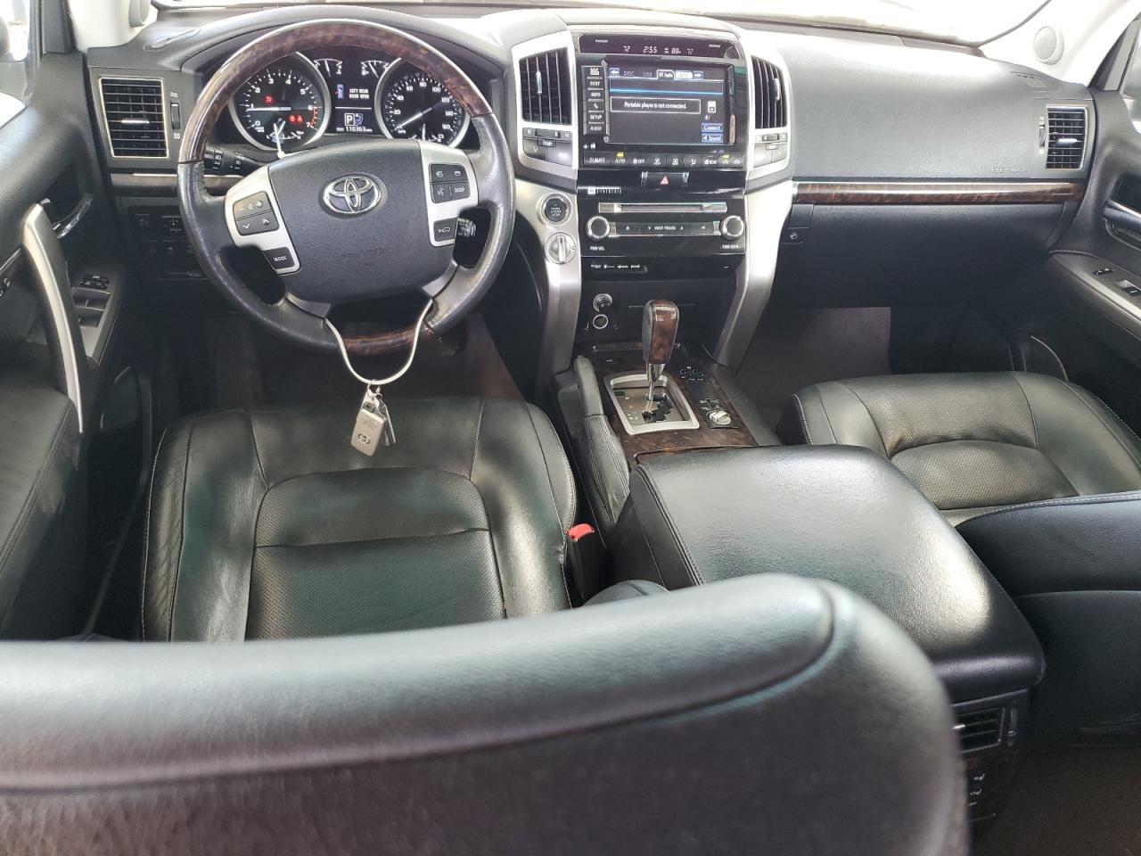 2015 Toyota Land Cruiser VIN: JTMHY7AJ3F4032390 Lot: 62382955