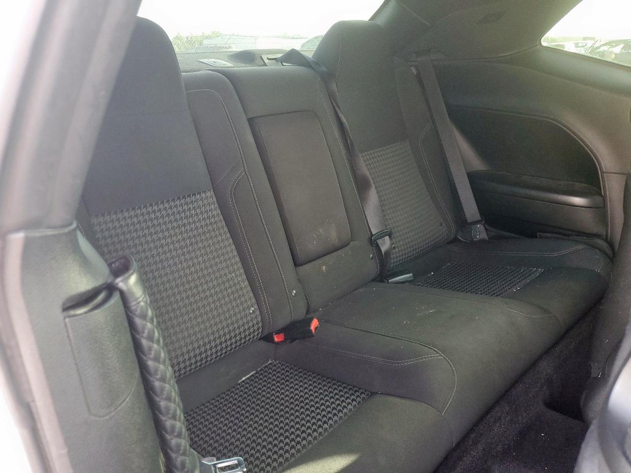 2018 Dodge Challenger Sxt VIN: 2C3CDZAG8JH138579 Lot: 62930725