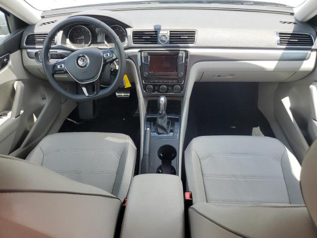  VOLKSWAGEN PASSAT 2017 Silver