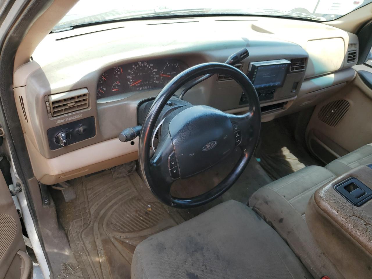 1999 Ford F550 Super Duty VIN: 1FDAF56F5XED77976 Lot: 63188675