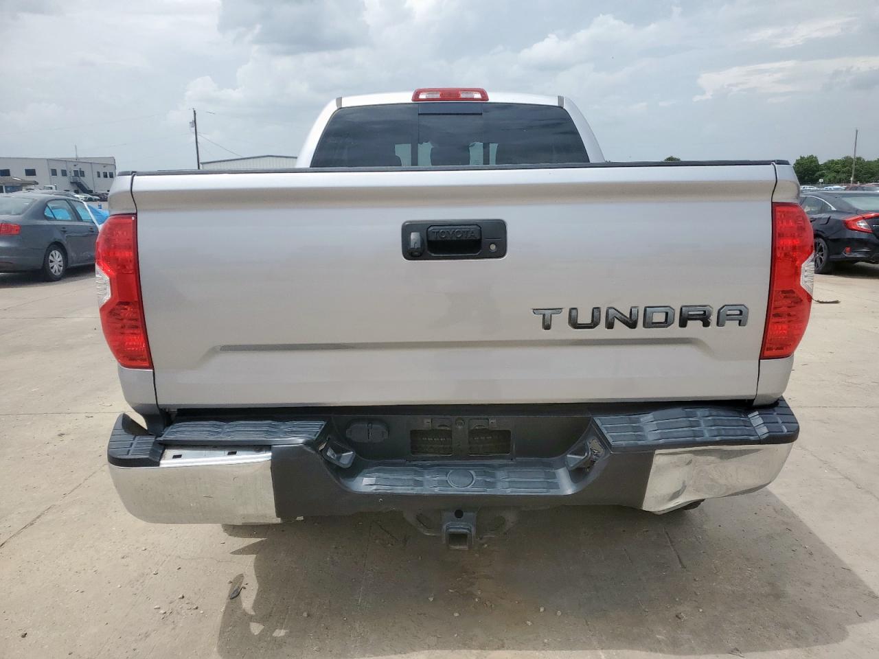 2018 Toyota Tundra Double Cab Sr VIN: 5TFRM5F19JX124916 Lot: 63428335