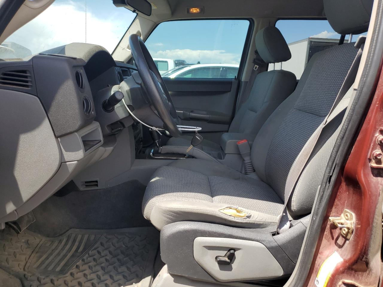 2007 Jeep Commander VIN: 1J8HG48P27C611625 Lot: 62676385
