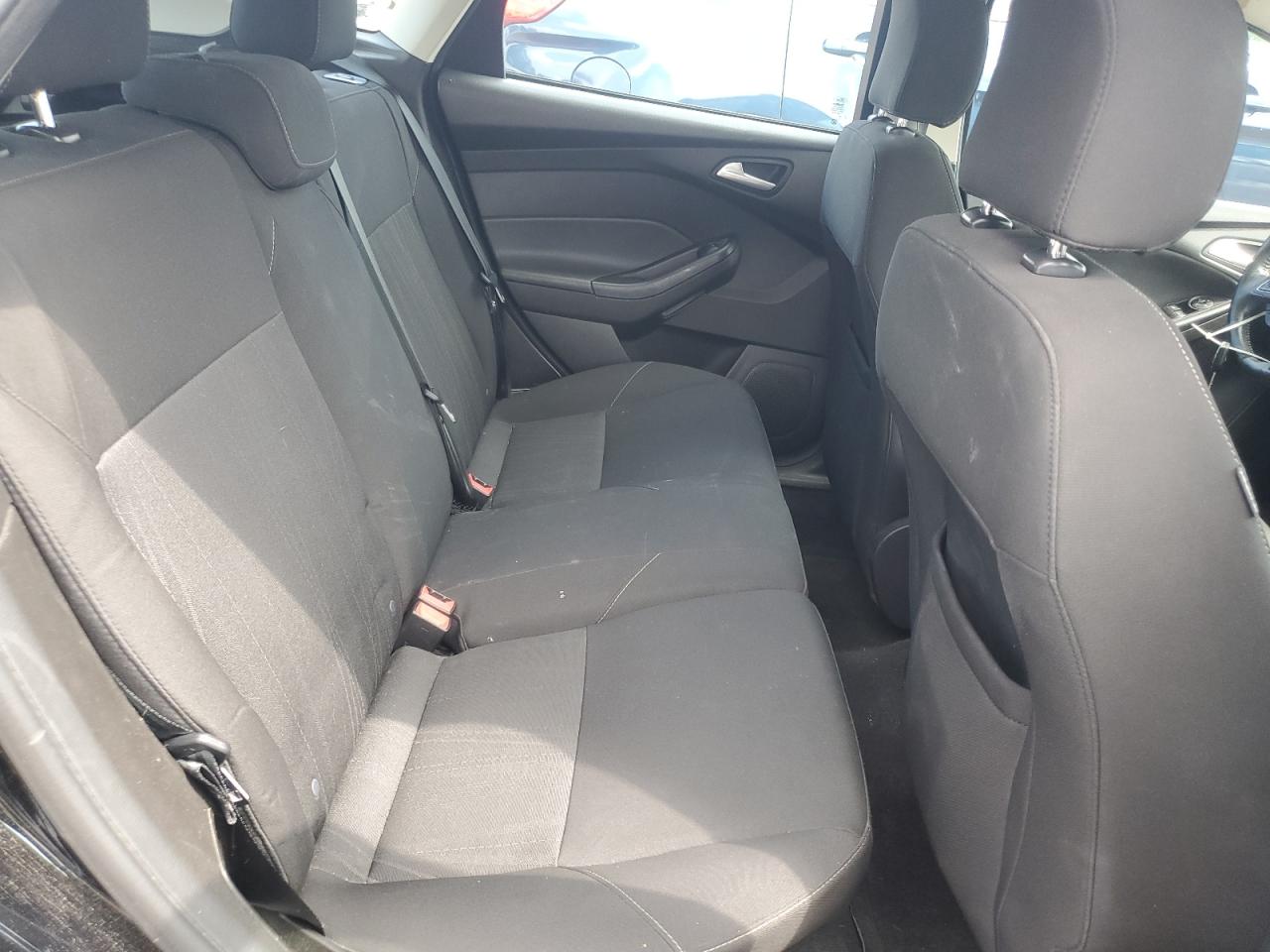 2016 Ford Focus Se VIN: 1FADP3K27GL308794 Lot: 64929645