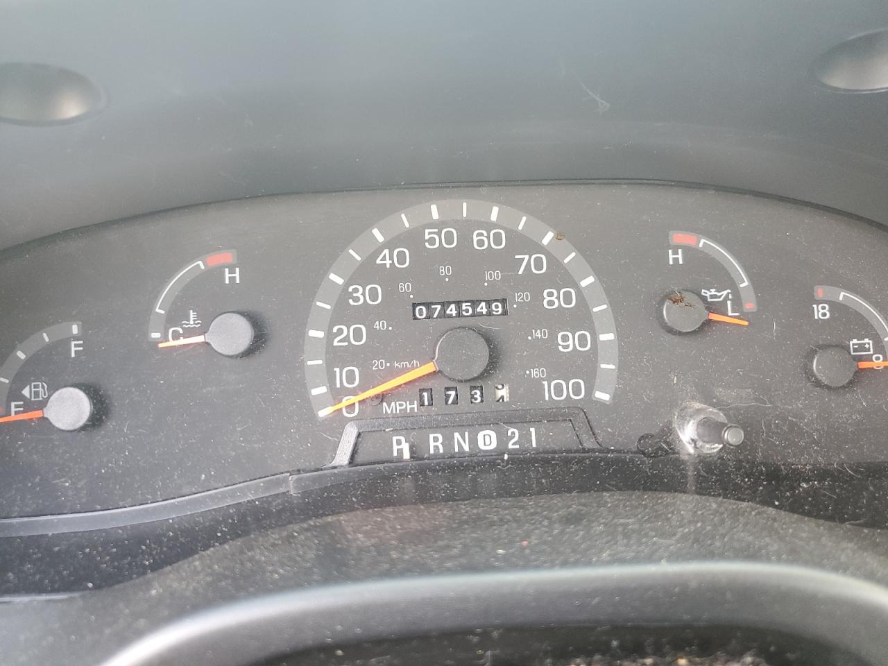 1998 Ford Econoline E350 Super Duty VIN: 1FBSS31LXWHA38976 Lot: 64163225