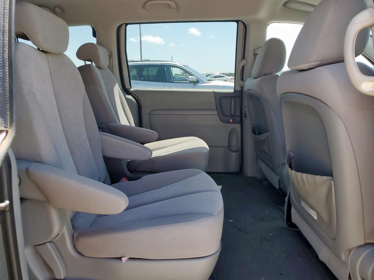2010 Kia Sedona Lx VIN: KNDMG4C39A6335668 Lot: 64651325