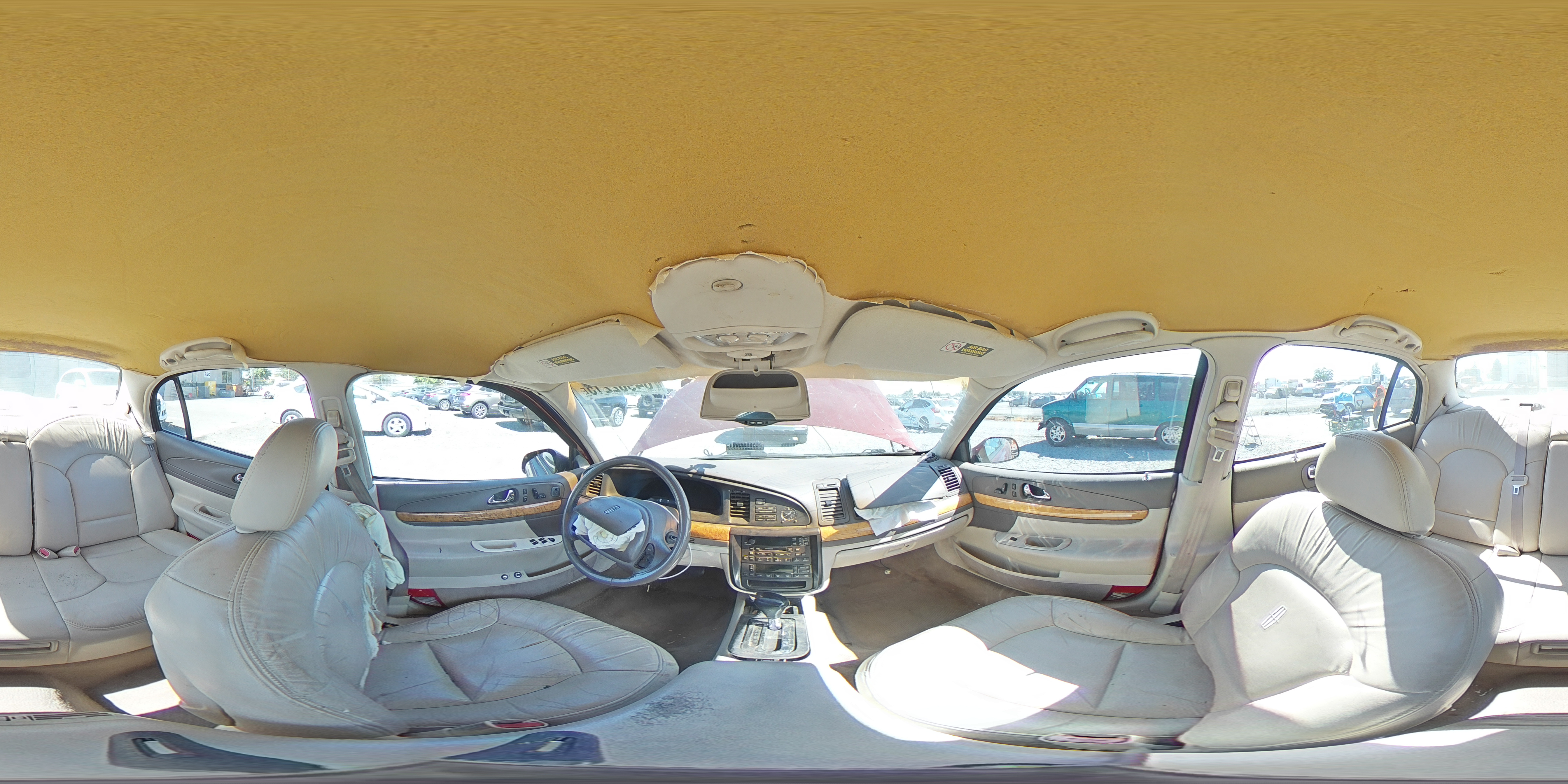 2000 Lincoln Continental VIN: 1LNHM97V0YY885600 Lot: 64902215