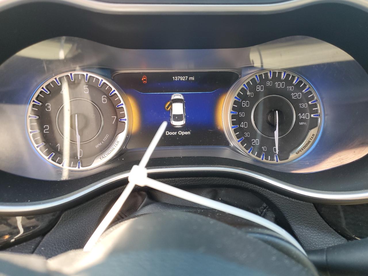 2015 Chrysler 200 C VIN: 1C3CCCCGXFN525226 Lot: 64618745