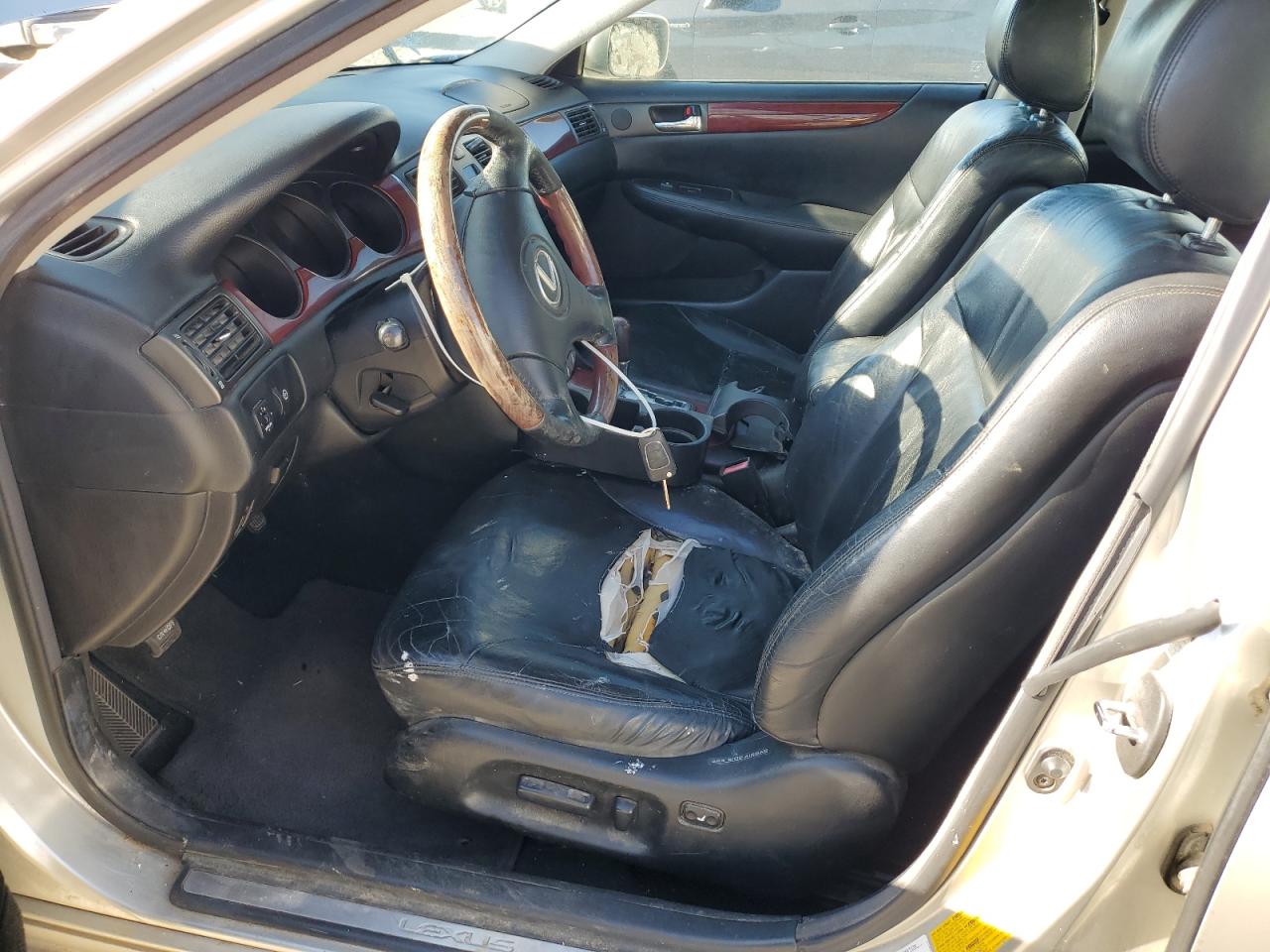 2002 Lexus Es 300 VIN: JTHBF30G020027464 Lot: 63291065