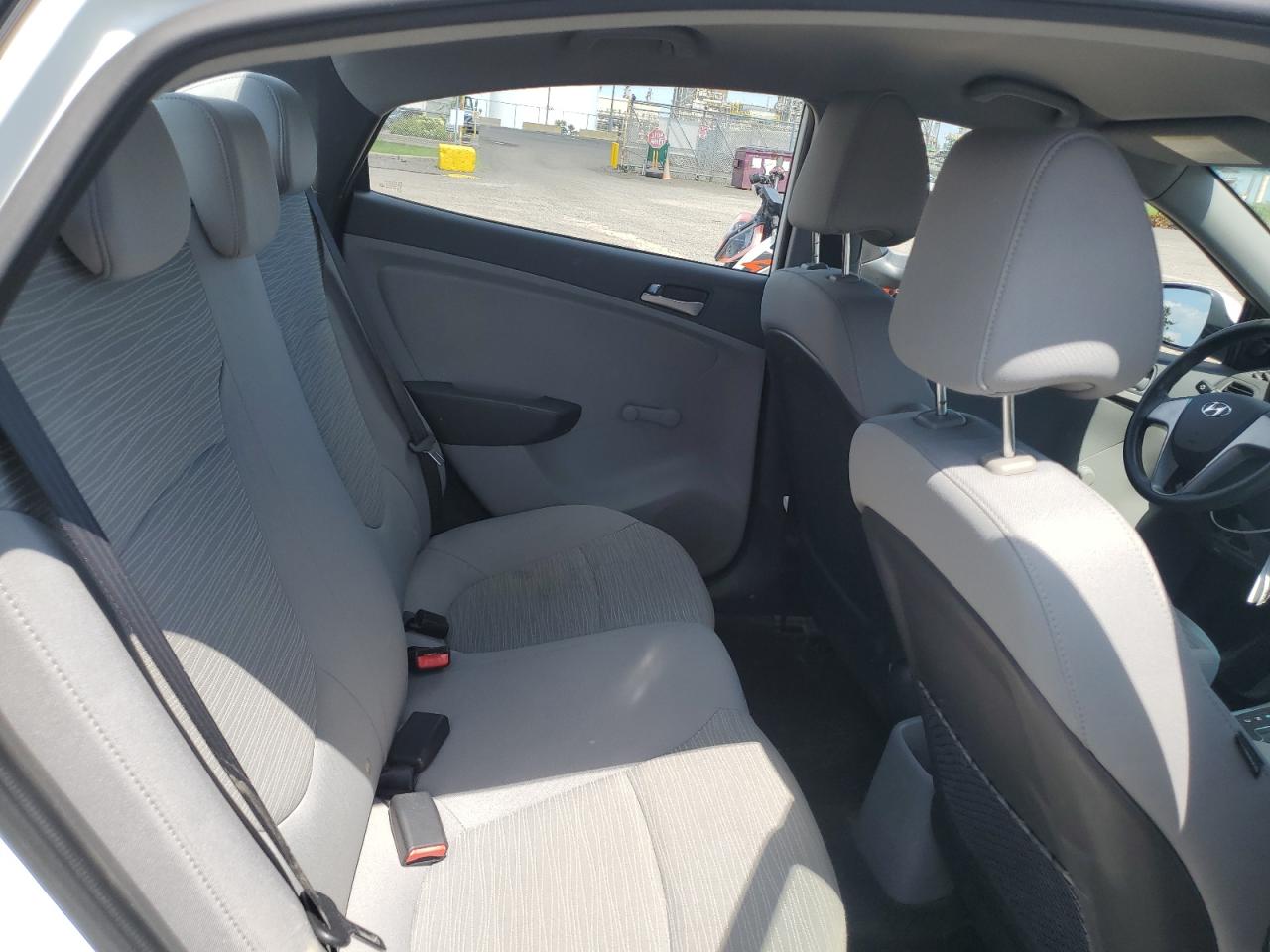 2015 Hyundai Accent Gls VIN: KMHCT4AE0FU827550 Lot: 65535925
