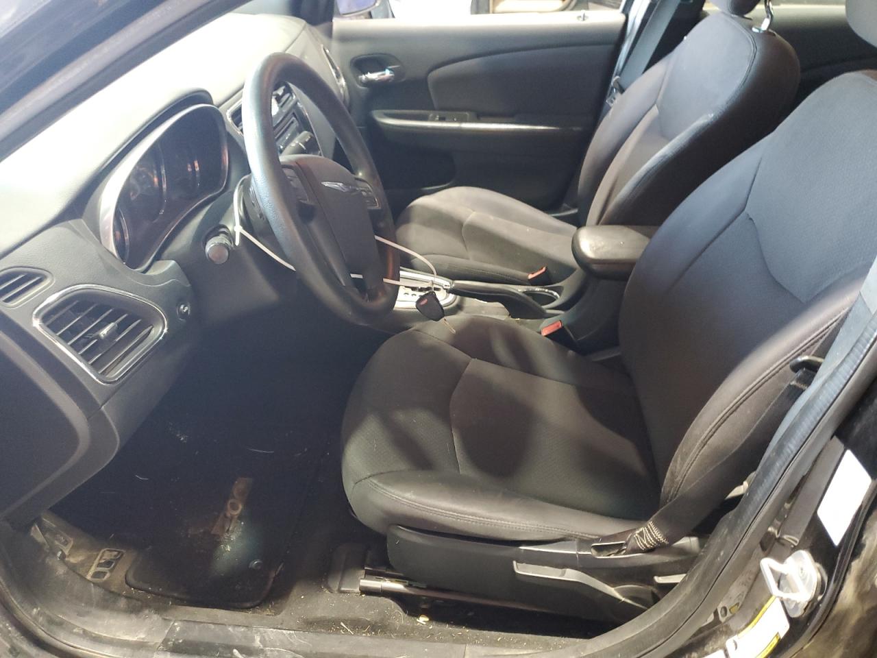 2012 Chrysler 200 Lx VIN: 1C3CCBAB2CN273632 Lot: 85286295