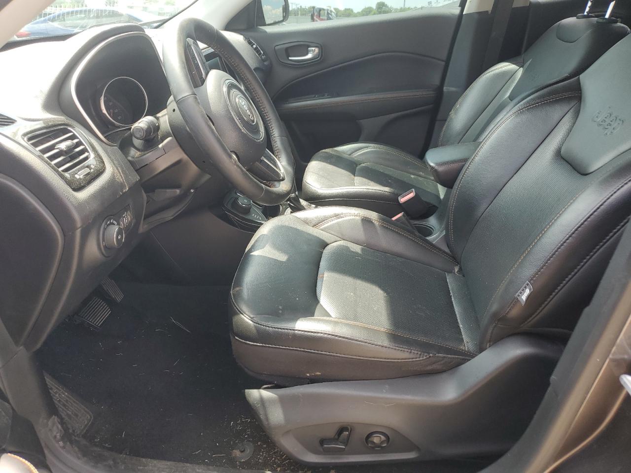 3C4NJDCB6JT398181 2018 Jeep Compass Limited