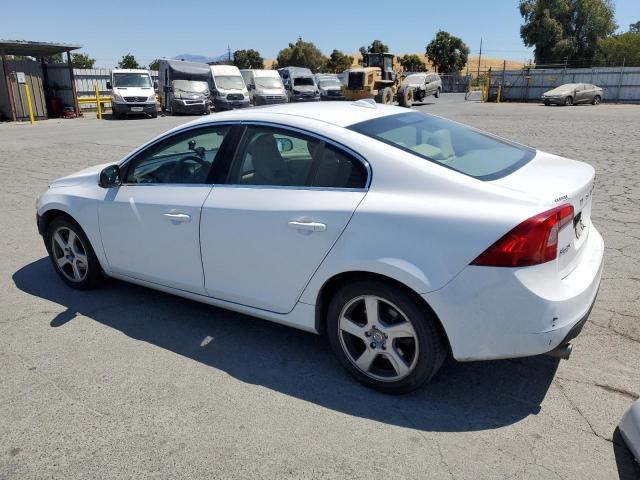 VOLVO S60 2013 White