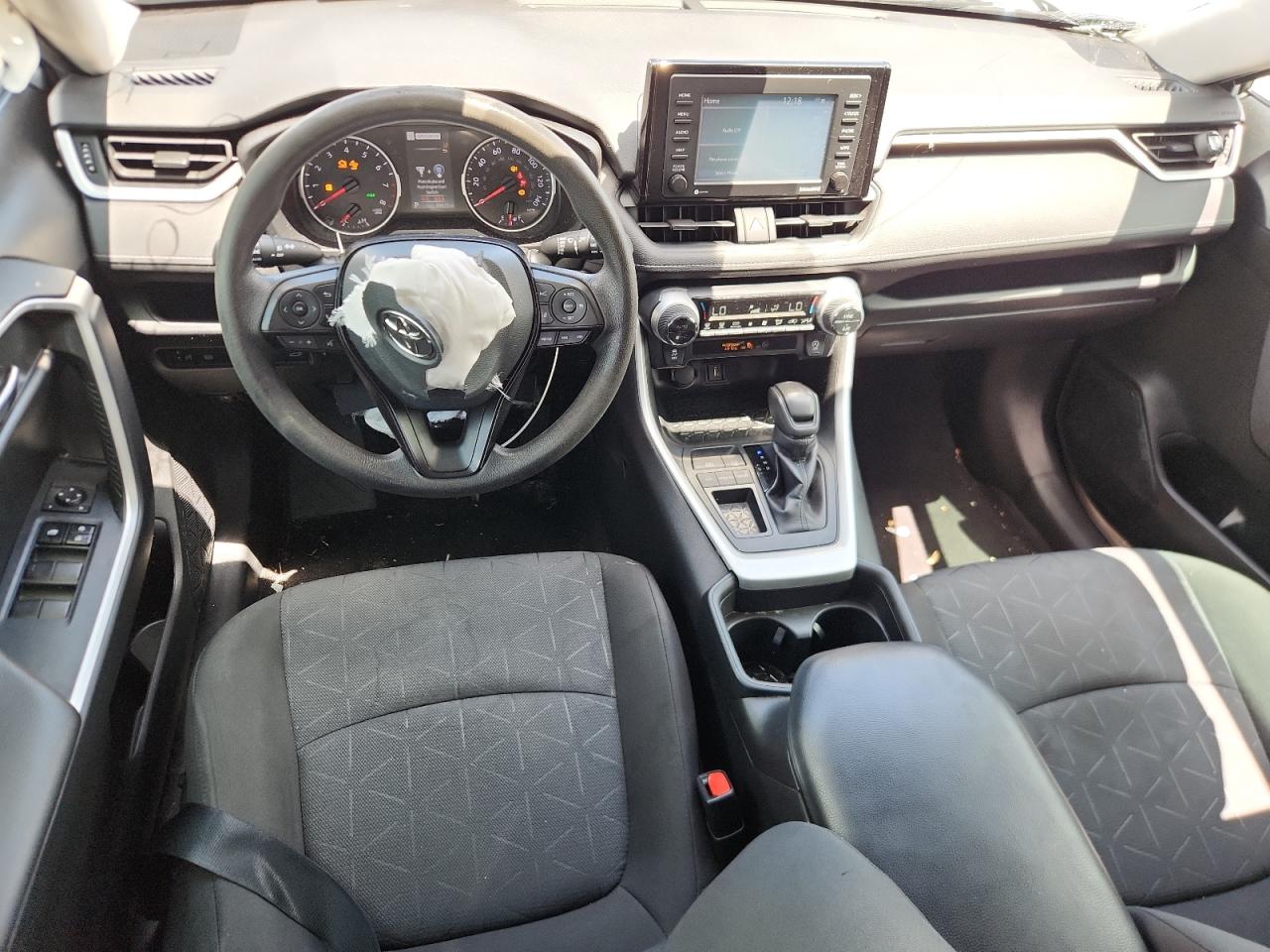 2020 Toyota Rav4 Xle VIN: 2T3W1RFV9LC070354 Lot: 64863775