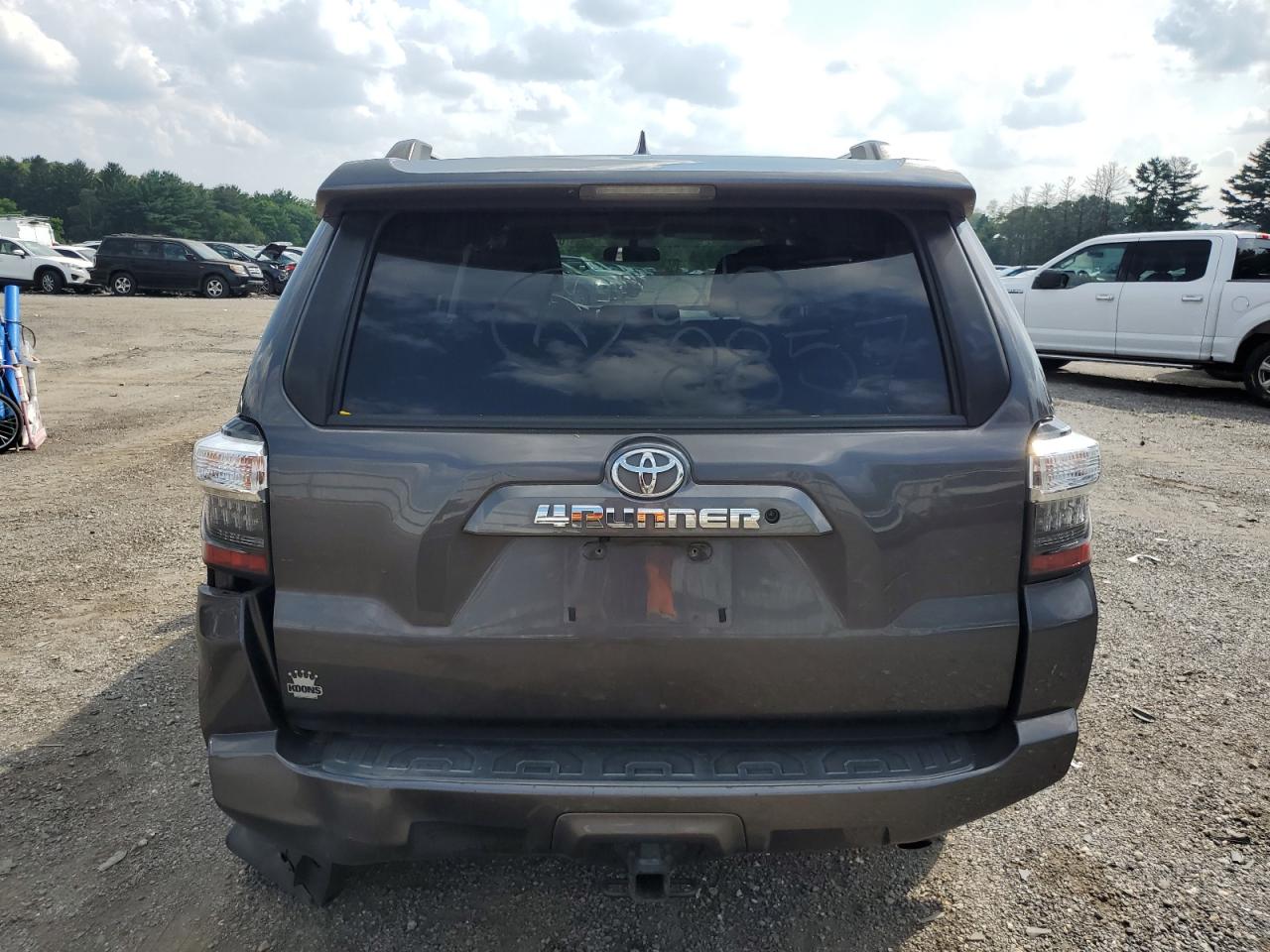 2019 Toyota 4Runner Sr5/Sr5 Premium VIN: JTEBU5JR5K5701352 Lot: 65725925