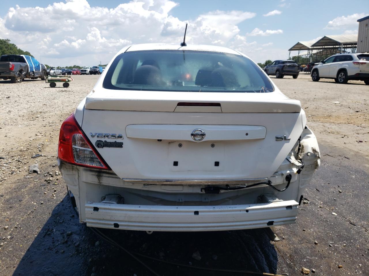 2017 Nissan Versa S VIN: 3N1CN7AP1HL825663 Lot: 64557855