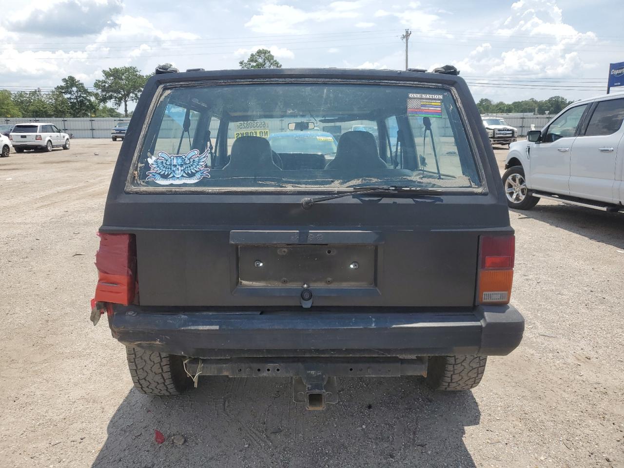 1996 Jeep Cherokee Se VIN: 1J4FT27S8TL120002 Lot: 65330825