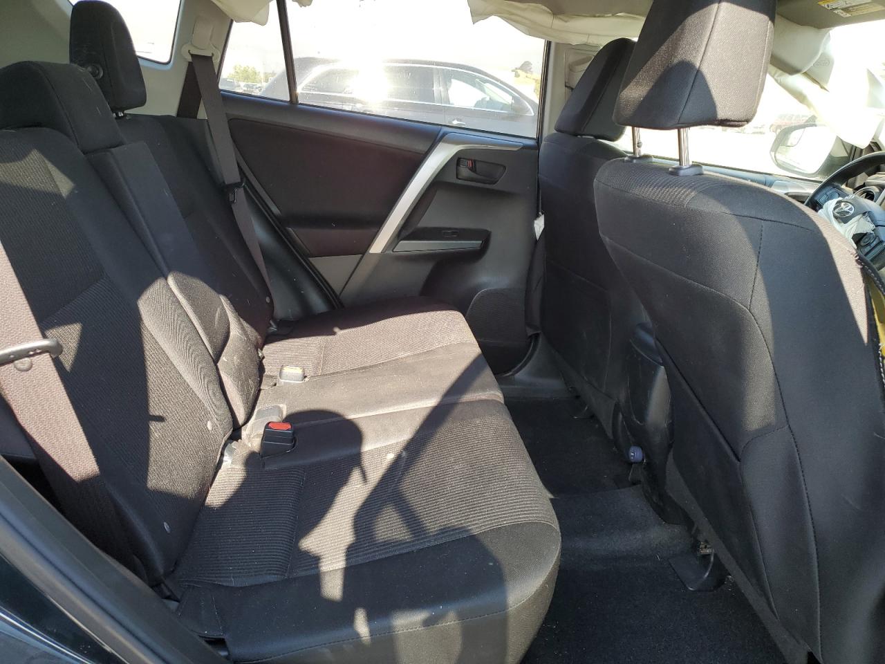 2017 Toyota Rav4 Le VIN: JTMBFREVXHJ146587 Lot: 64794935