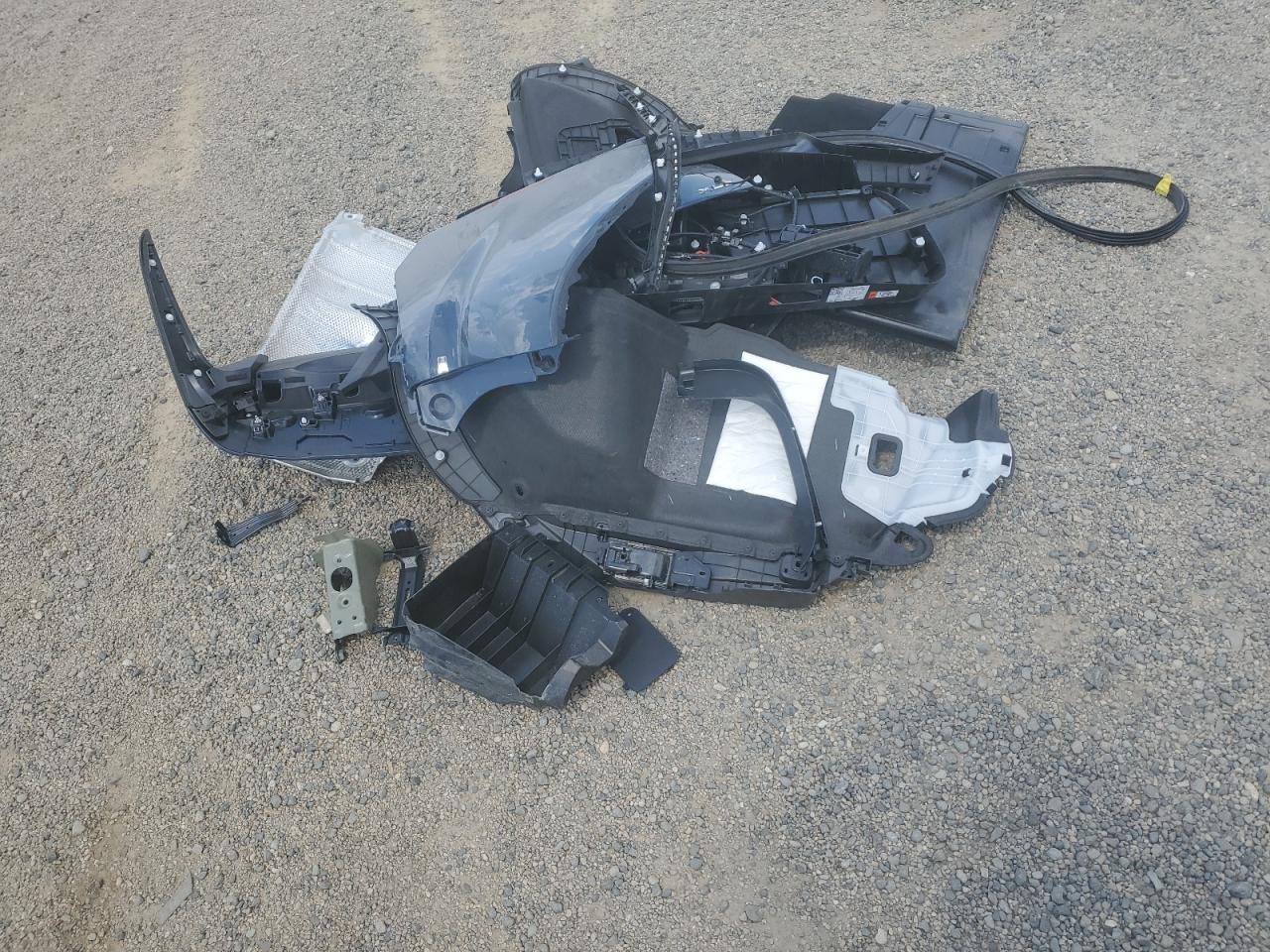 2025 Toyota Crown Signia Xle VIN: JTDACAAJ5S3008587 Lot: 64138385