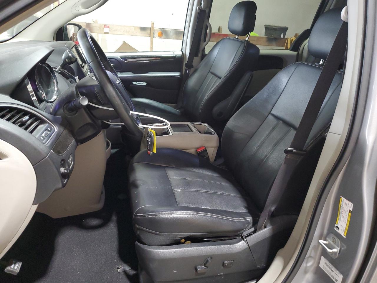 2013 Chrysler Town & Country Touring VIN: 2C4RC1BG1DR692067 Lot: 63672615