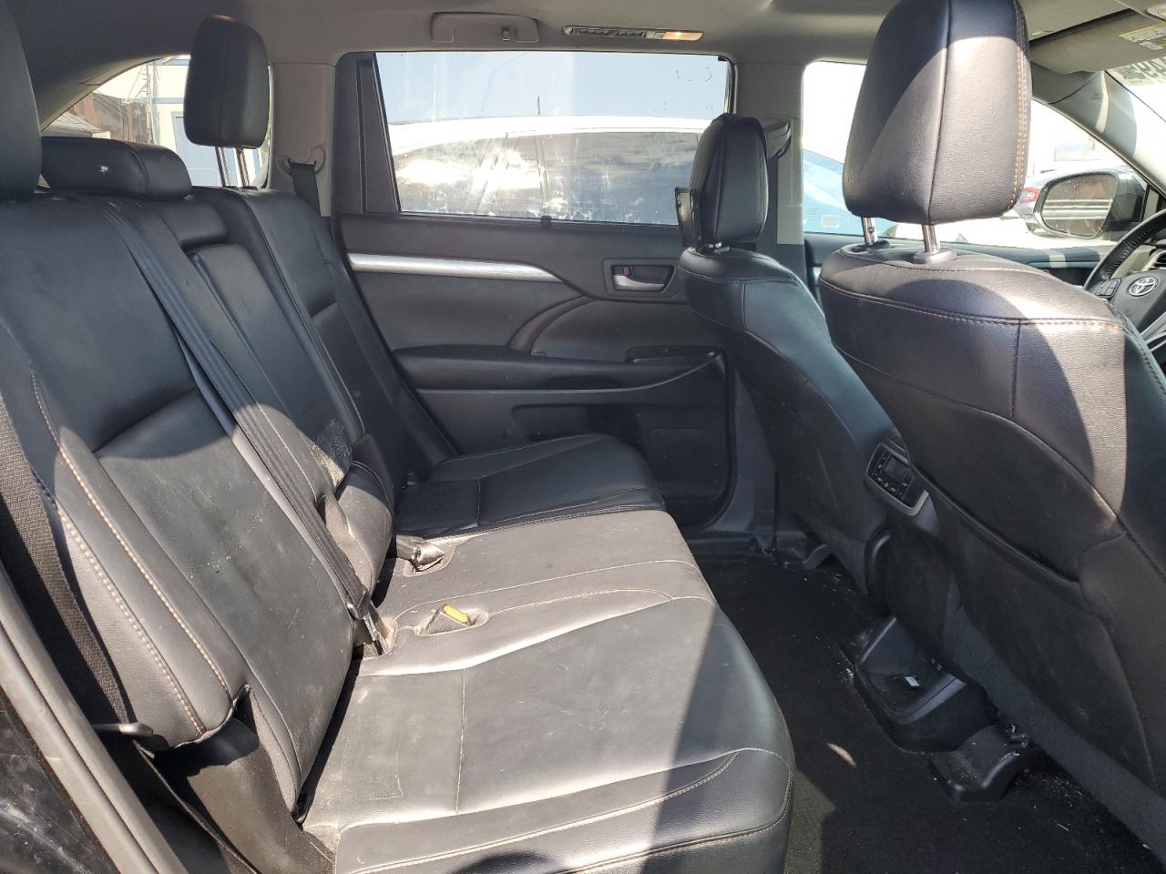 2019 Toyota Highlander Hybrid VIN: 5TDJGRFH7KS056289 Lot: 65374495