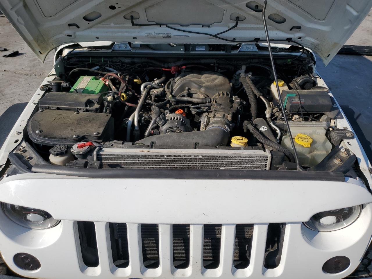 2016 Jeep Wrangler Unlimited Sport VIN: 1C4BJWDG0GL187779 Lot: 62480015