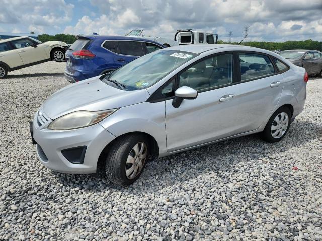 Sedans FORD FIESTA 2013 Srebrny