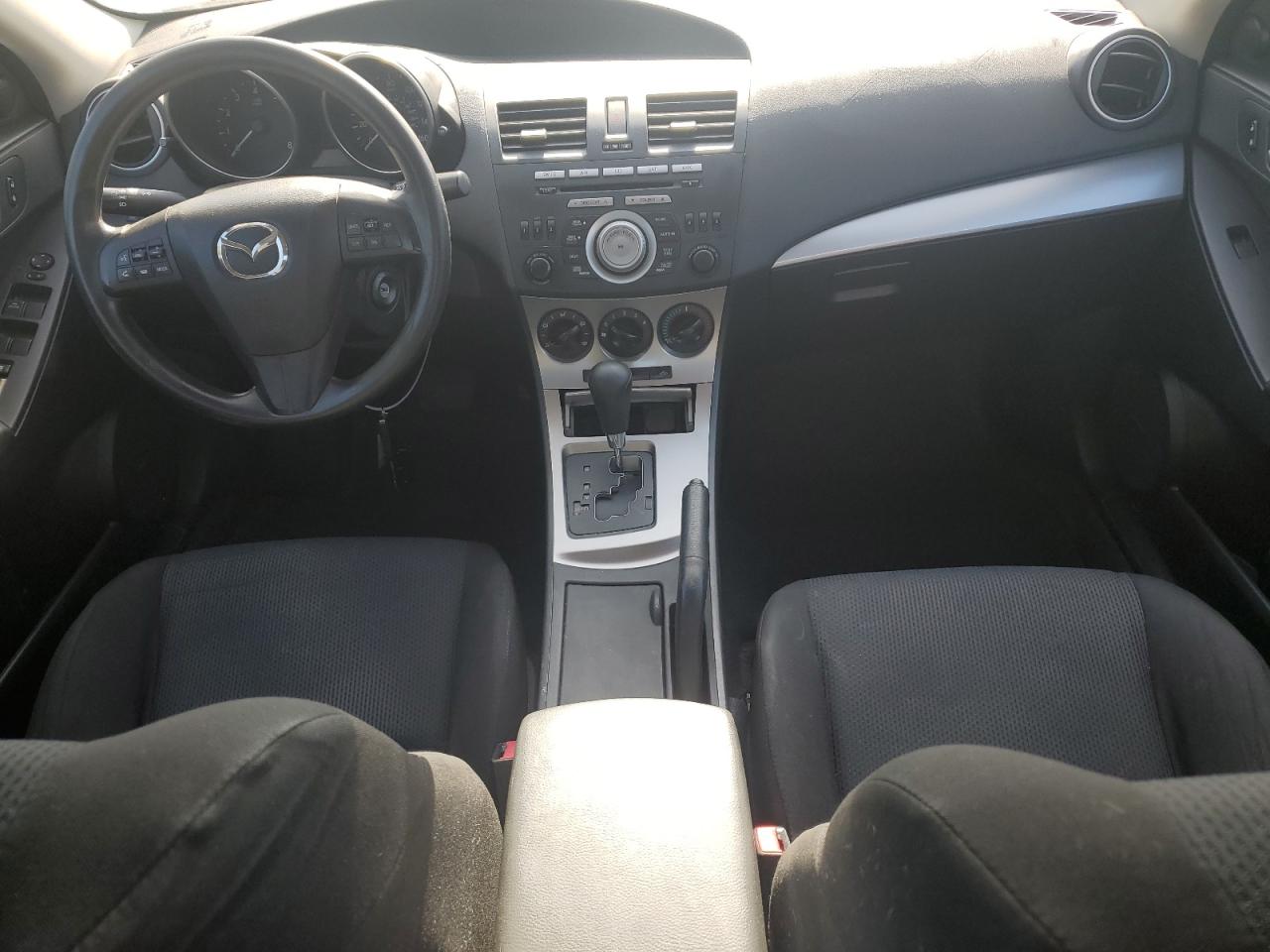 2011 Mazda 3 I VIN: JM1BL1VG5B1428560 Lot: 65055695