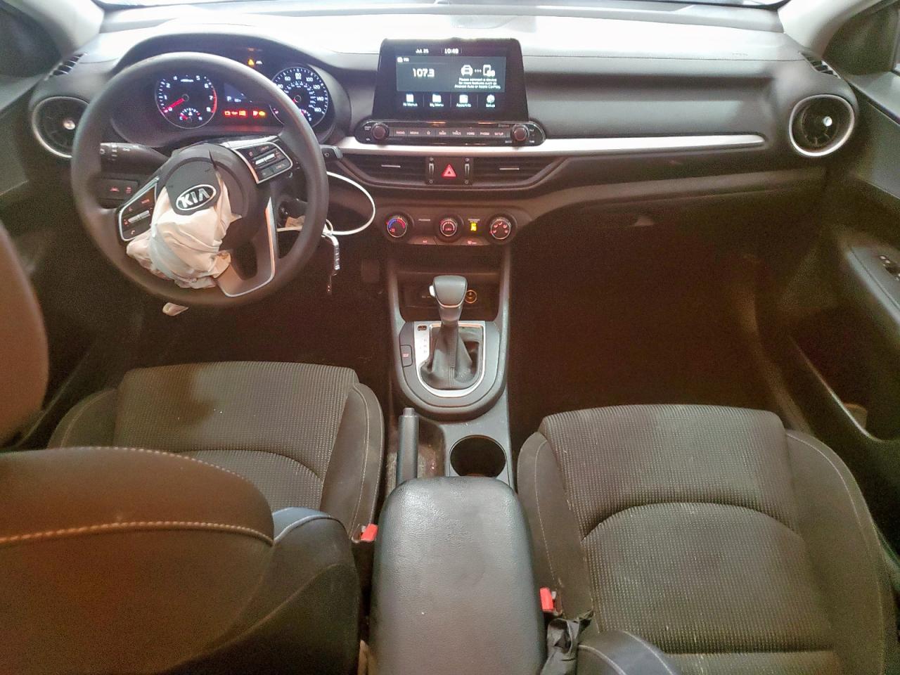 3kpf24ad2me345170 3KPF24AD2ME345170 2021 Kia Forte Fe