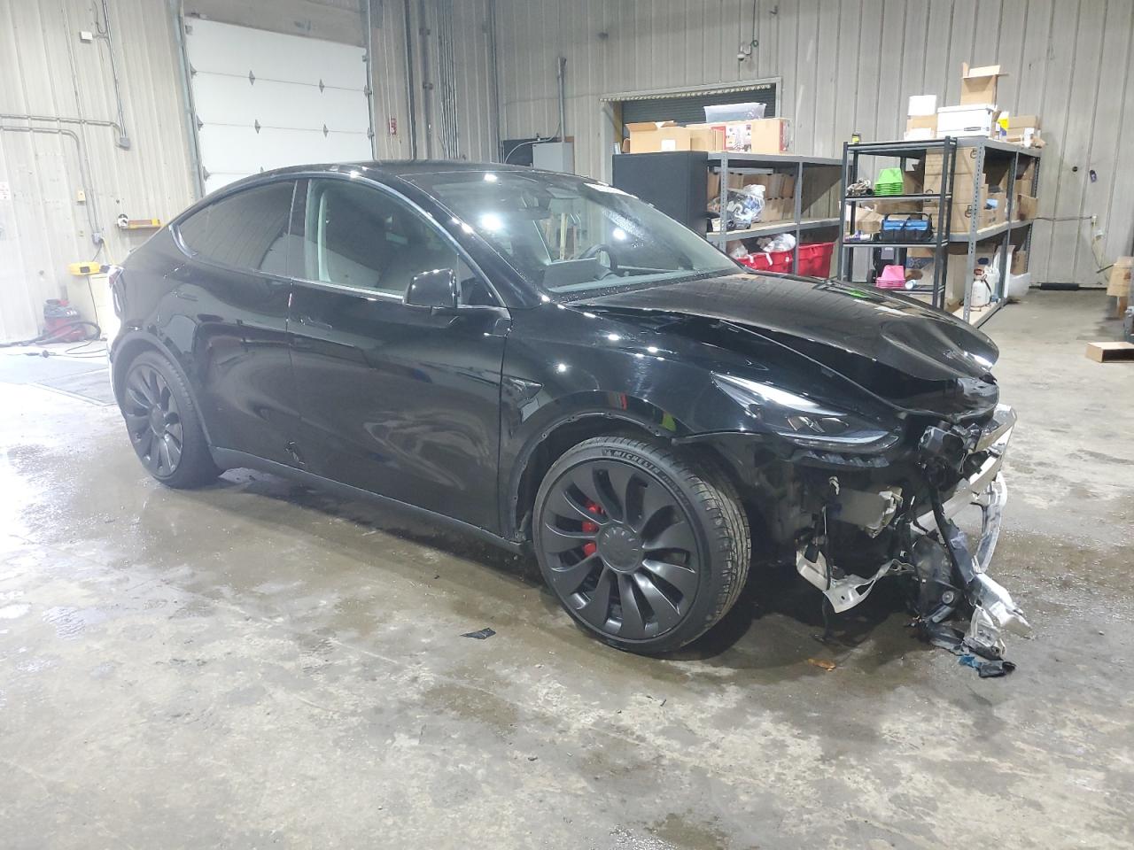 2022 Tesla Model Y VIN: 7SAYGDEF1NF545722 Lot: 65038395