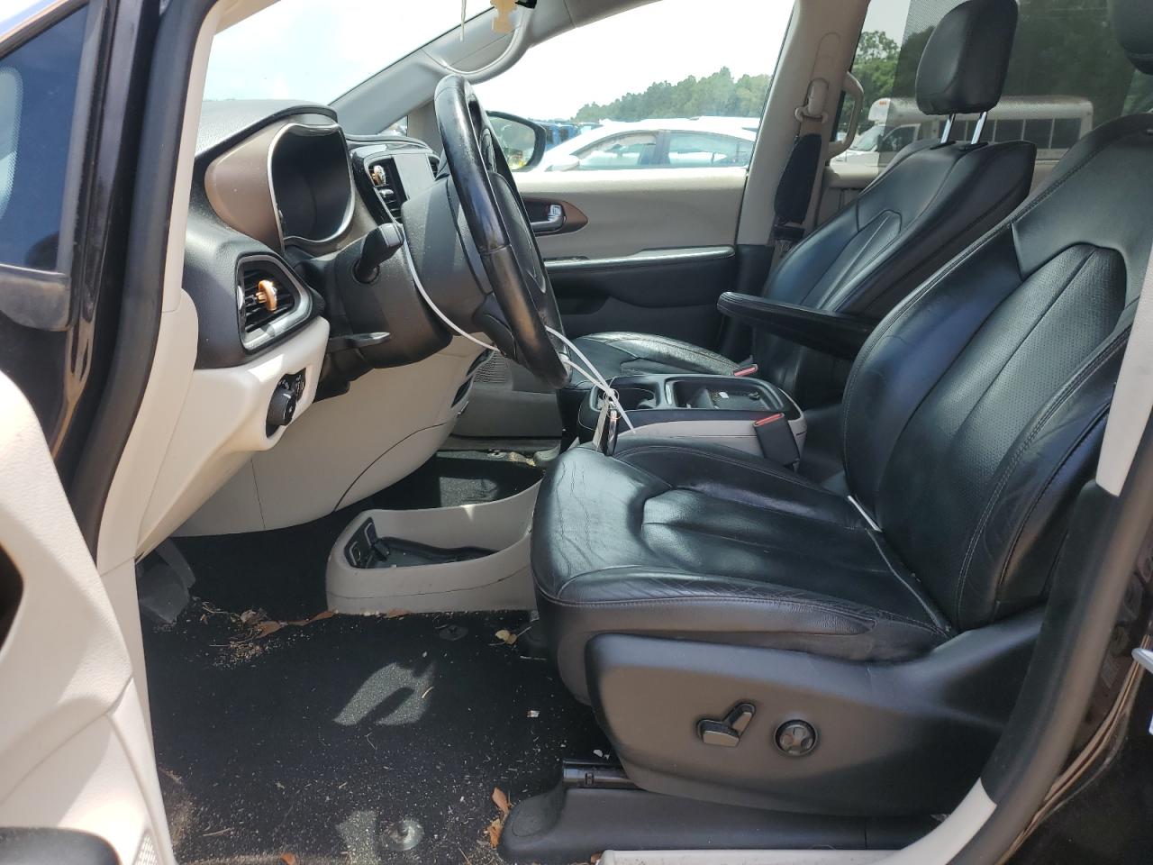 2018 Chrysler Pacifica Touring L VIN: 2C4RC1BG6JR114851 Lot: 64859895