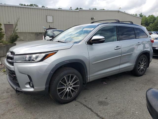  TOYOTA HIGHLANDER 2018 Серебристый