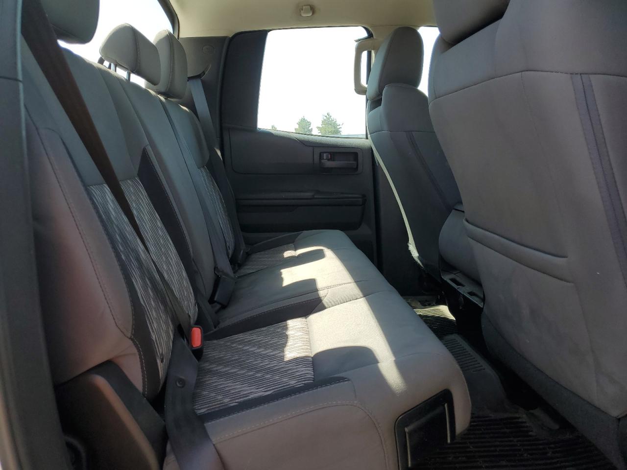 2018 Toyota Tundra Double Cab Sr VIN: 5TFUM5F16JX077659 Lot: 63425235