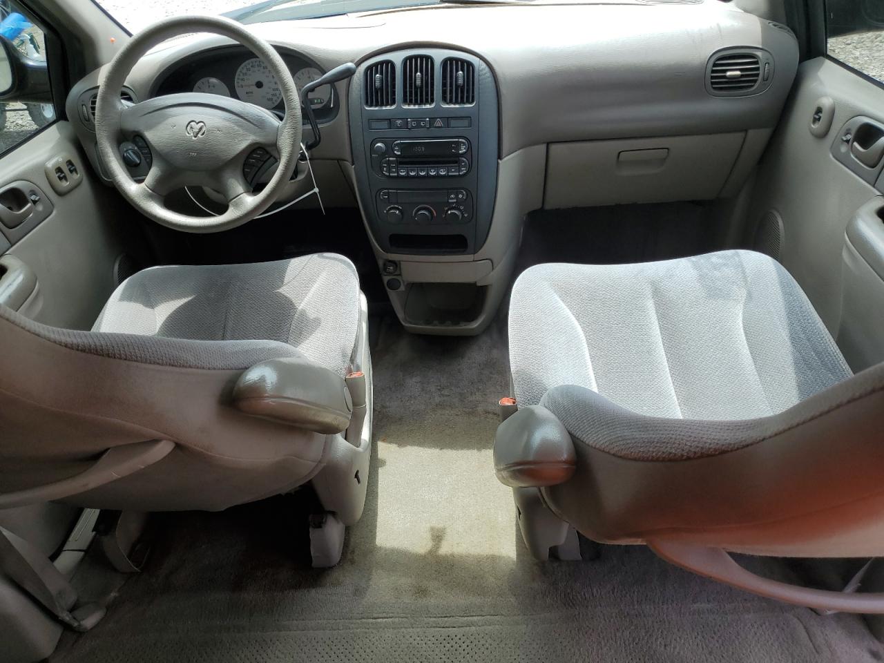 2002 Dodge Caravan Se VIN: 1B4GP25382B735077 Lot: 65013315