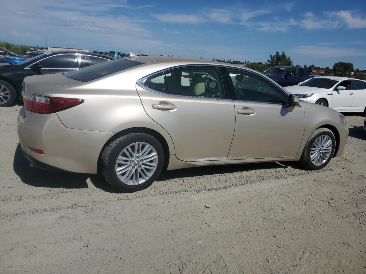 jthbk1ggxd2081769 JTHBK1GGXD2081769 2013 Lexus Es 350