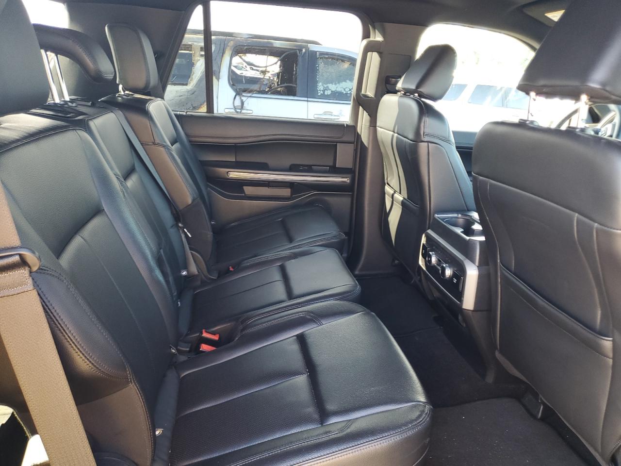2021 Ford Expedition Xlt VIN: 1FMJU1JT9MEA57826 Lot: 65225515