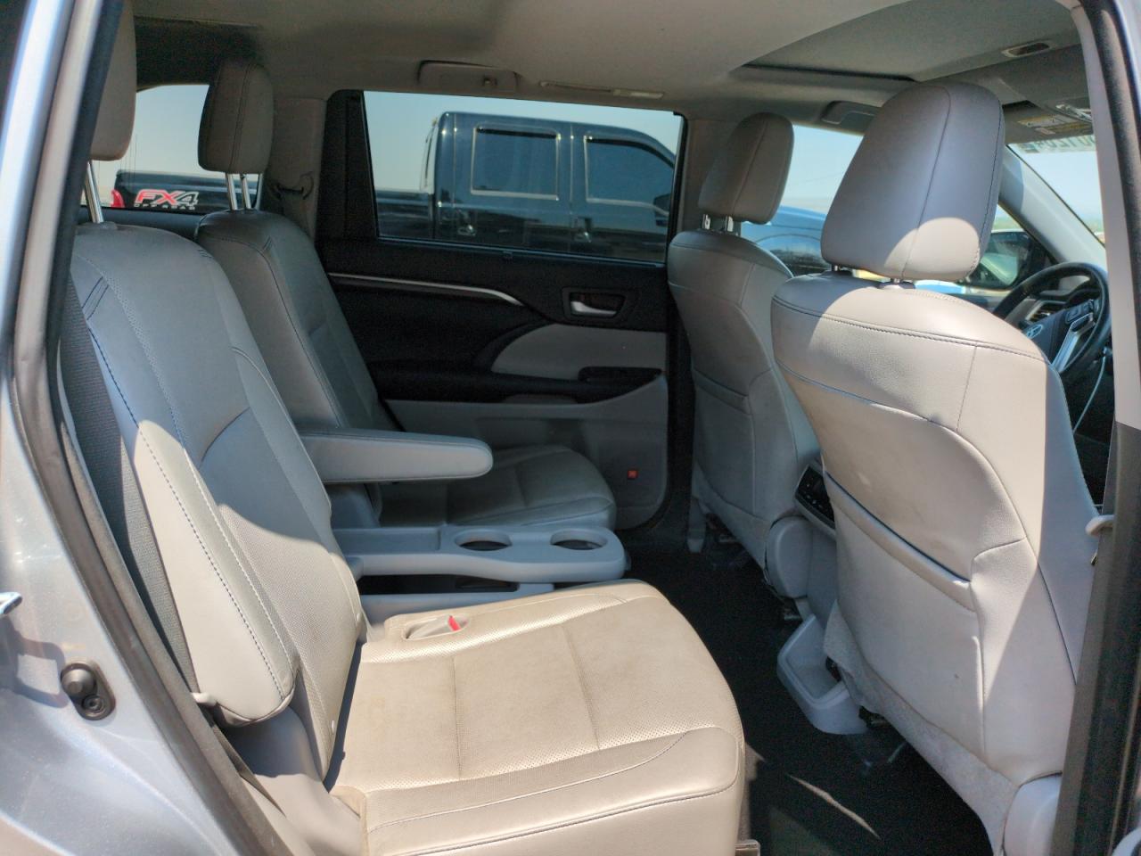 2015 Toyota Highlander Limited VIN: 5TDDKRFH1FS117413 Lot: 65012045