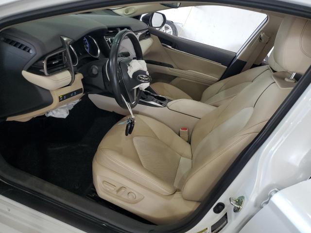  TOYOTA CAMRY 2020 Biały