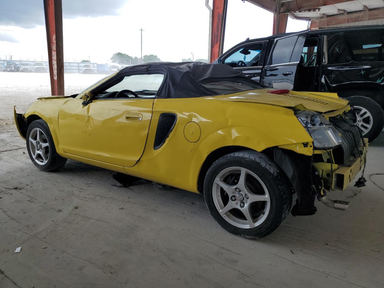 2001 Toyota Mr2 Spyder VIN: JTDFR320510028635 Lot: 66703605