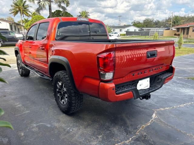 Pickups TOYOTA TACOMA 2017 Orange