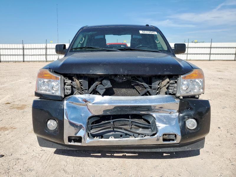  NISSAN TITAN 2014 Czarny