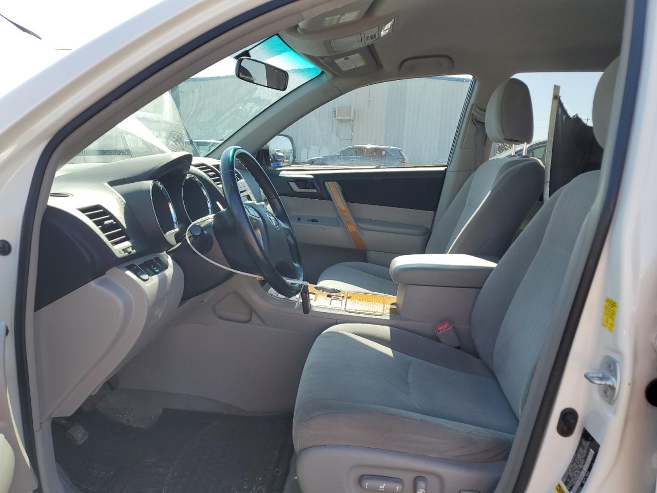 2010 Toyota Highlander Hybrid VIN: JTEBW3EH0A2041947 Lot: 62029355