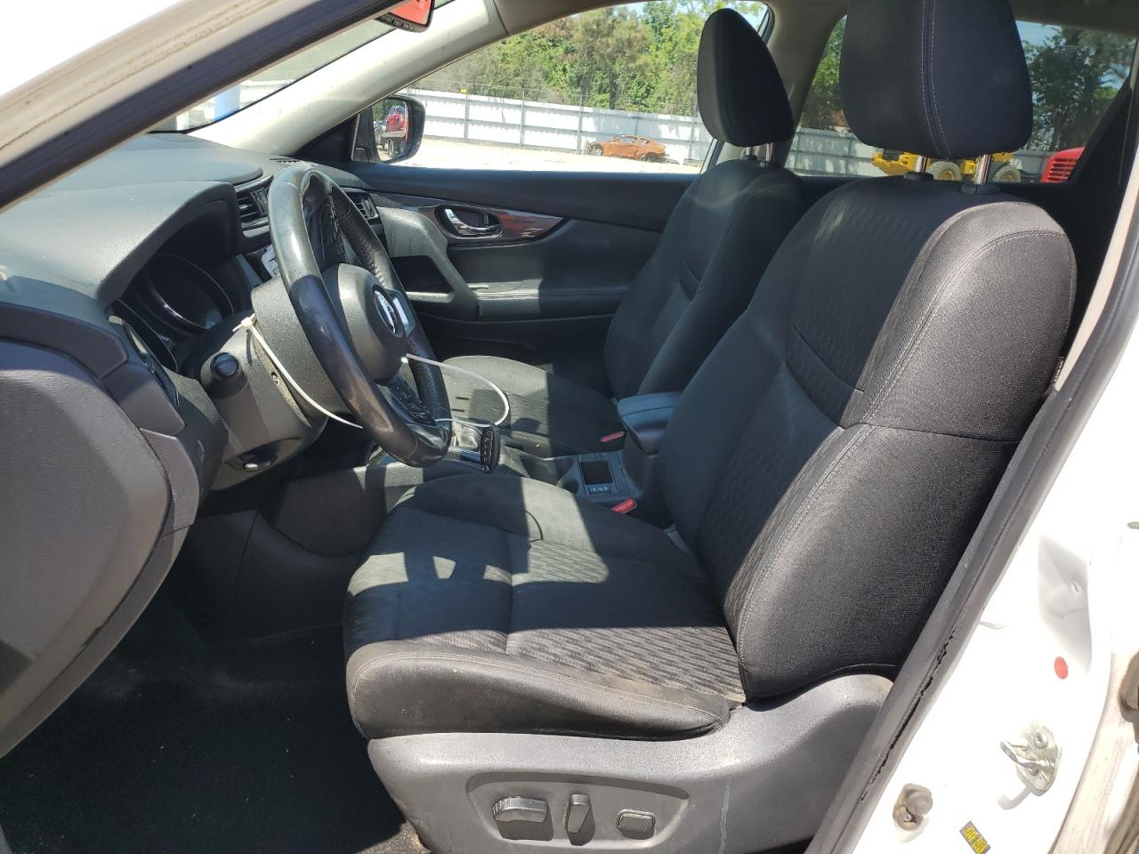 KNMAT2MT2HP592015 2017 Nissan Rogue S