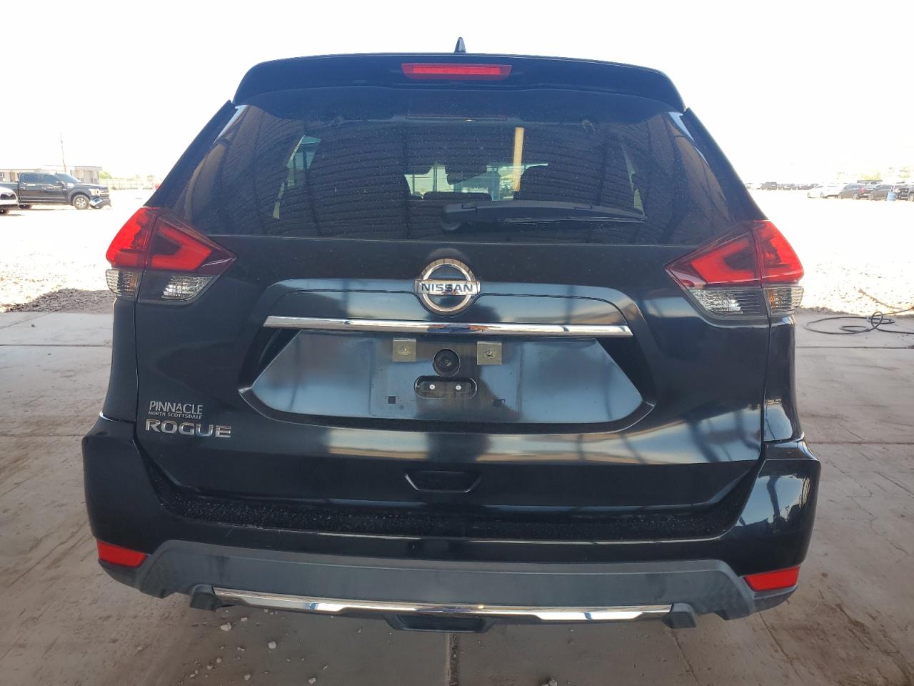 2018 Nissan Rogue S VIN: KNMAT2MT9JP621807 Lot: 65811705