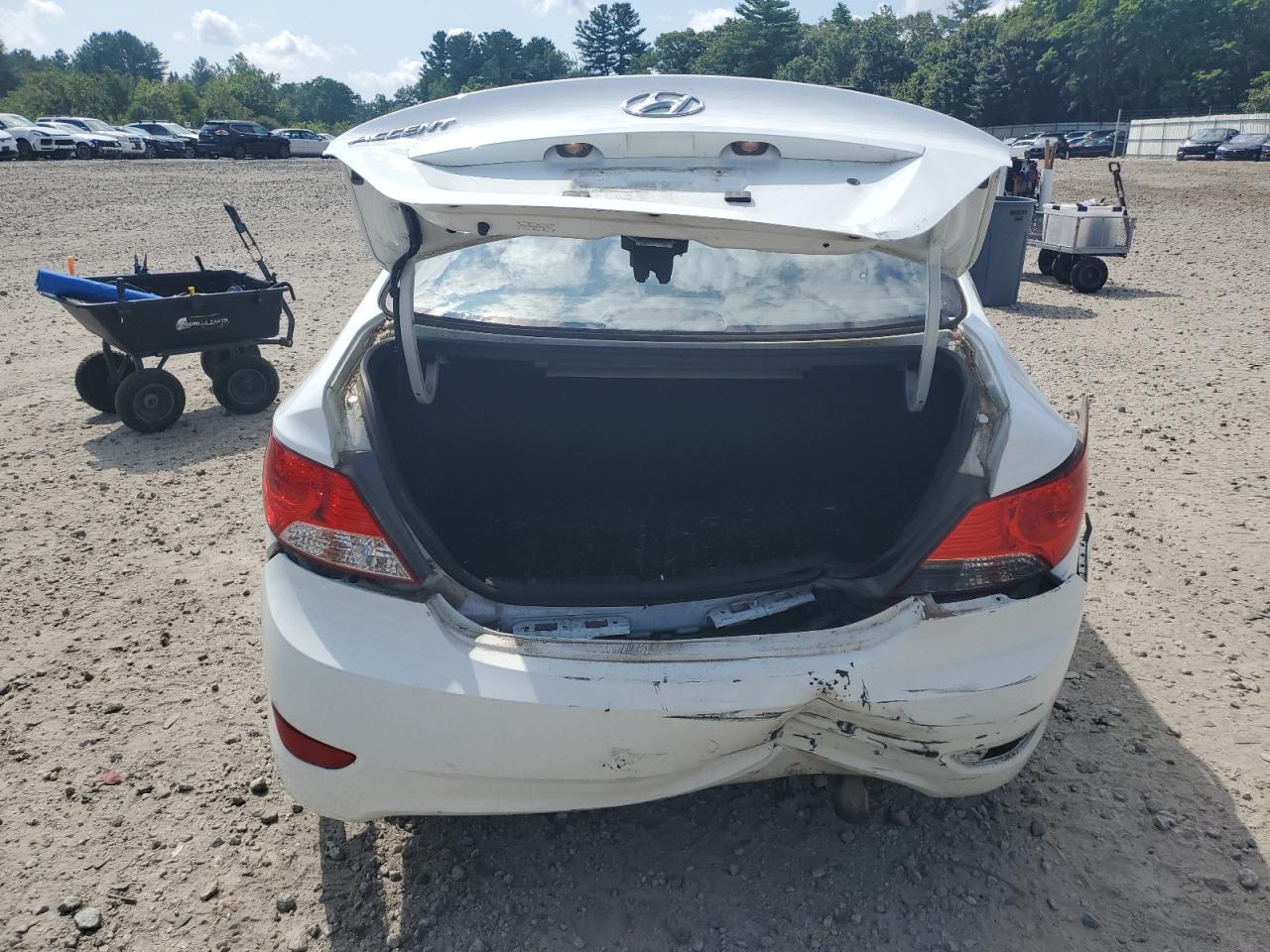 2014 Hyundai Accent Gls VIN: KMHCT4AE3EU686911 Lot: 65121105