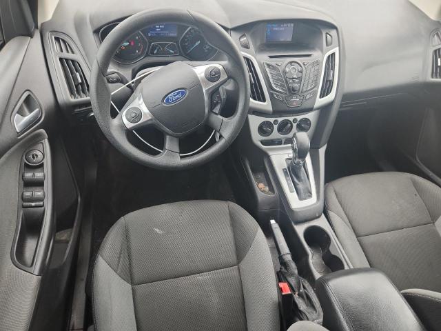  FORD FOCUS 2012 Красный