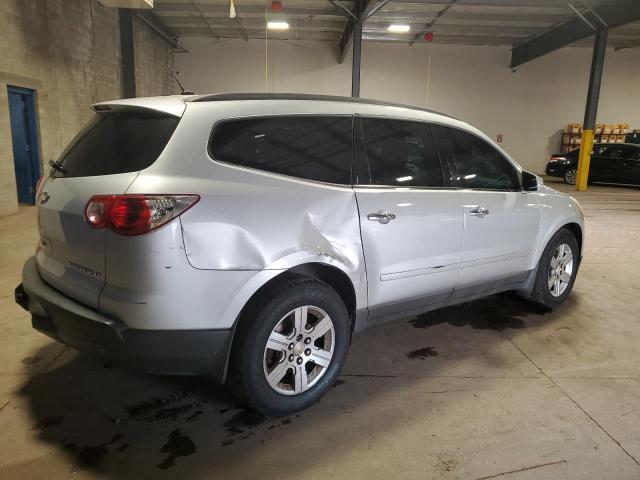  CHEVROLET TRAVERSE 2012 Srebrny