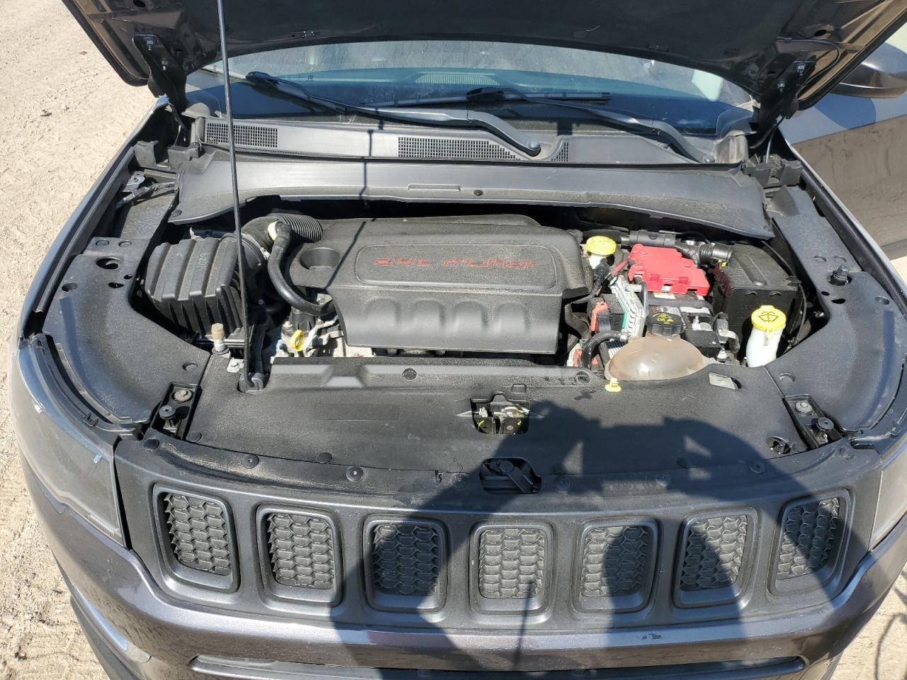 2018 Jeep Compass Latitude VIN: 3C4NJDBBXJT253257 Lot: 65964955