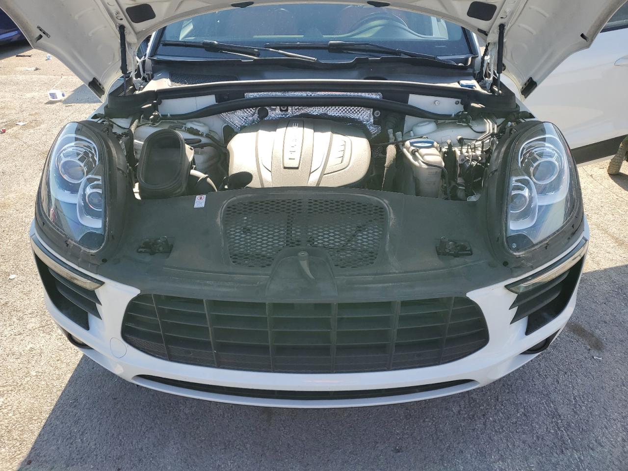 2018 Porsche Macan VIN: WP1AA2A56JLB16616 Lot: 64097985