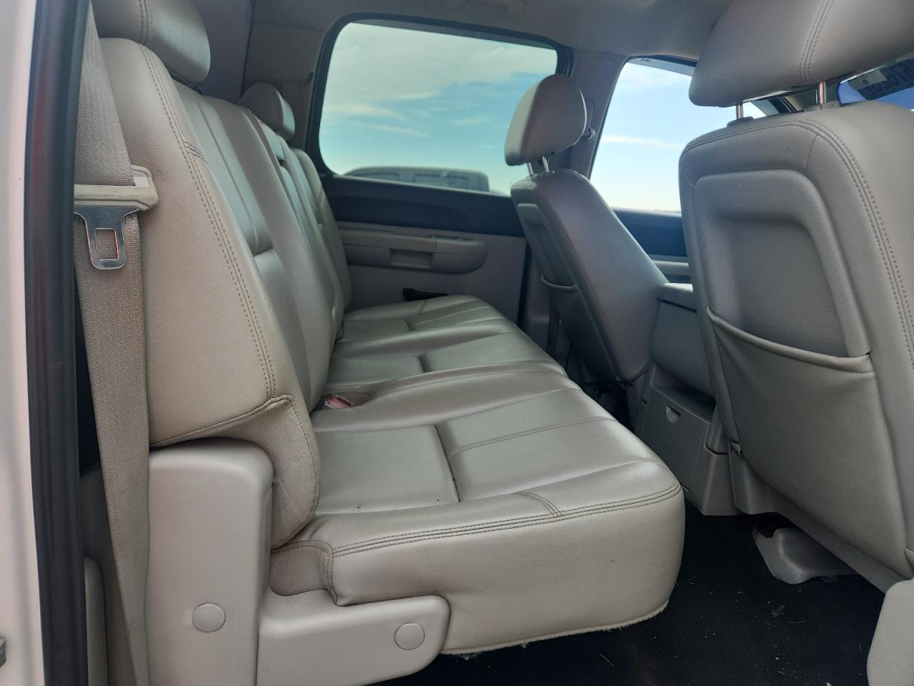 2011 Chevrolet Silverado C1500 Lt VIN: 3GCPCSE08BG299360 Lot: 63467625